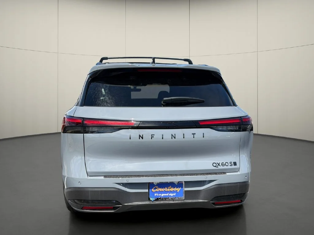New 2027 HARBOR GRAY INFINITI Sport AWD image 6