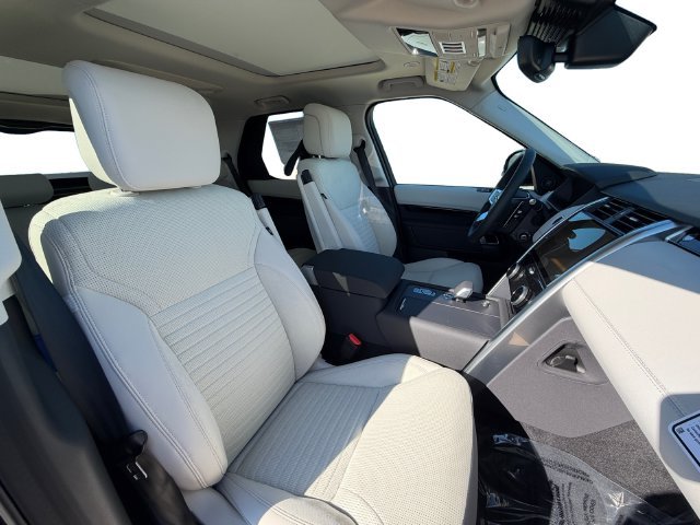 New 2026 Santorini Black Land Rover S image 16