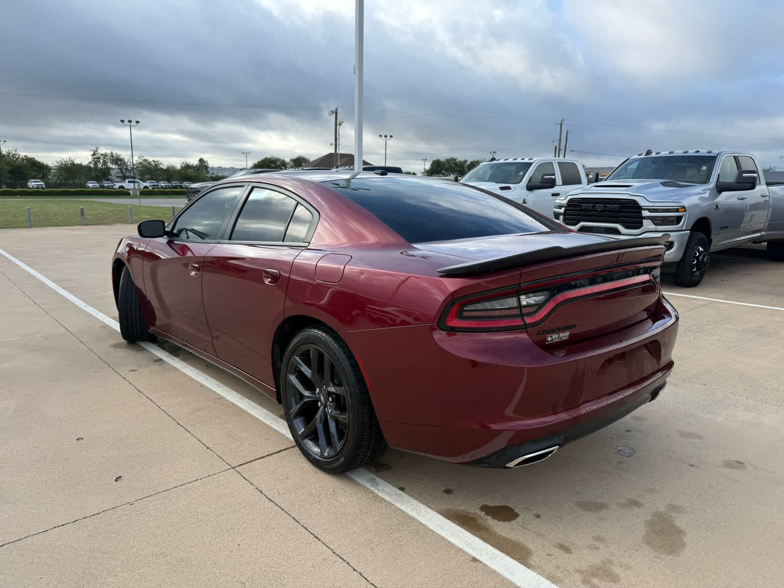 Used 2022 Octane Red Pearlcoat Dodge SXT image 5