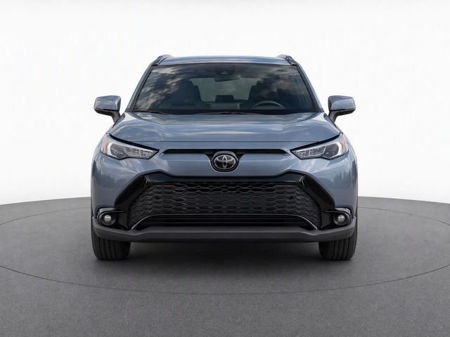 Used 2024 White Toyota XLE image 5