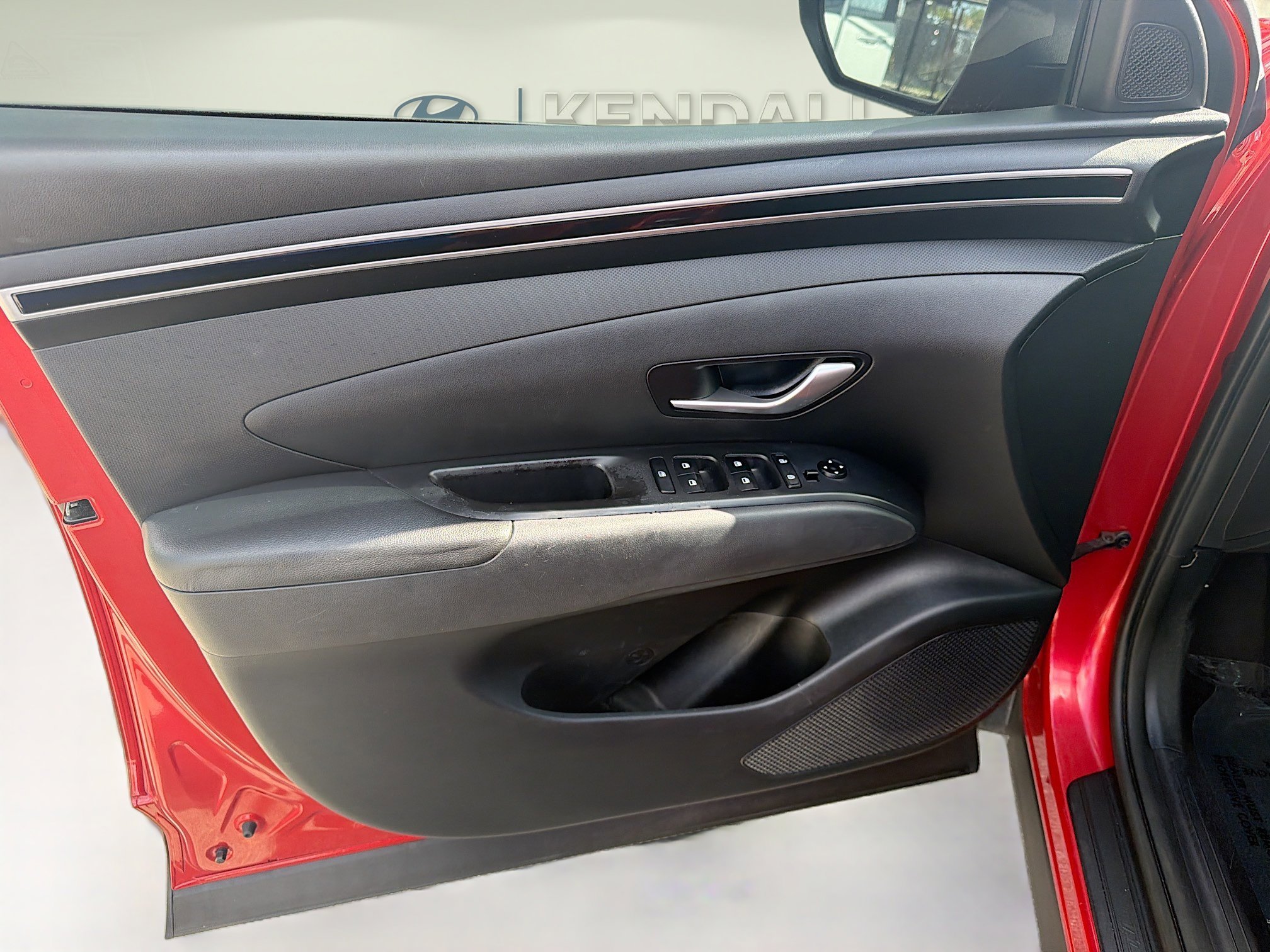 2022 Hyundai Tucson SE - Photo 17