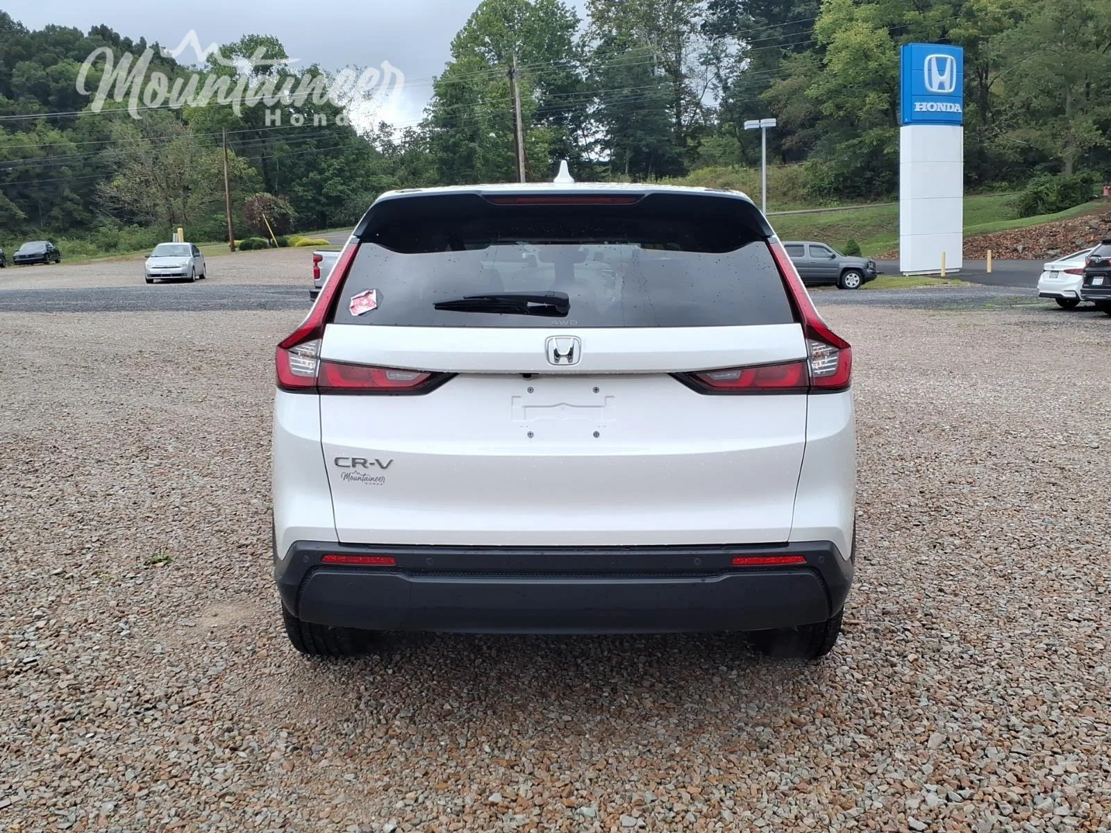 Used 2024 Platinum White Pearl Honda  image 6
