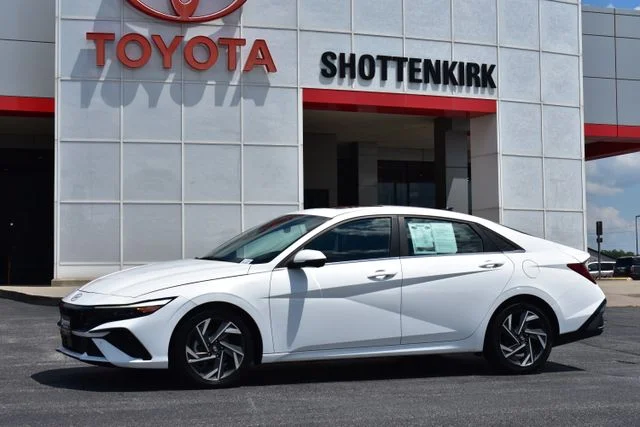 2024 Hyundai Elantra Limited