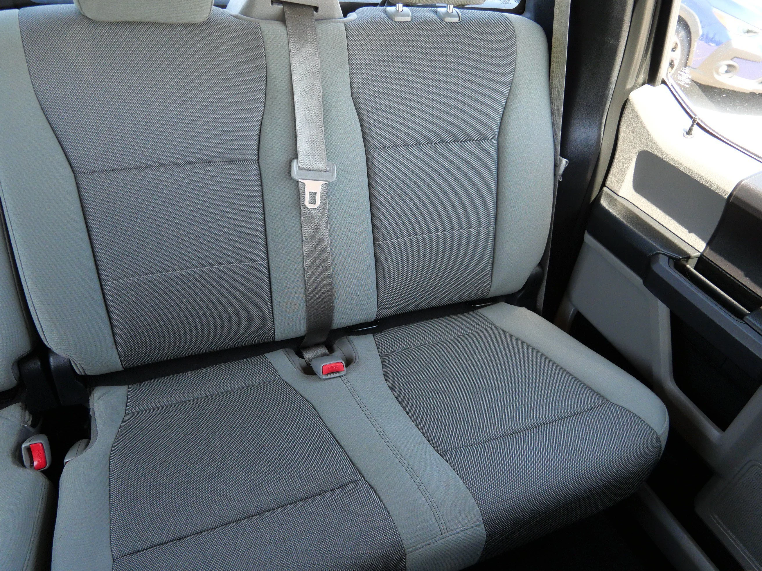 Used 2015 Magnetic Metallic Ford XL image 14