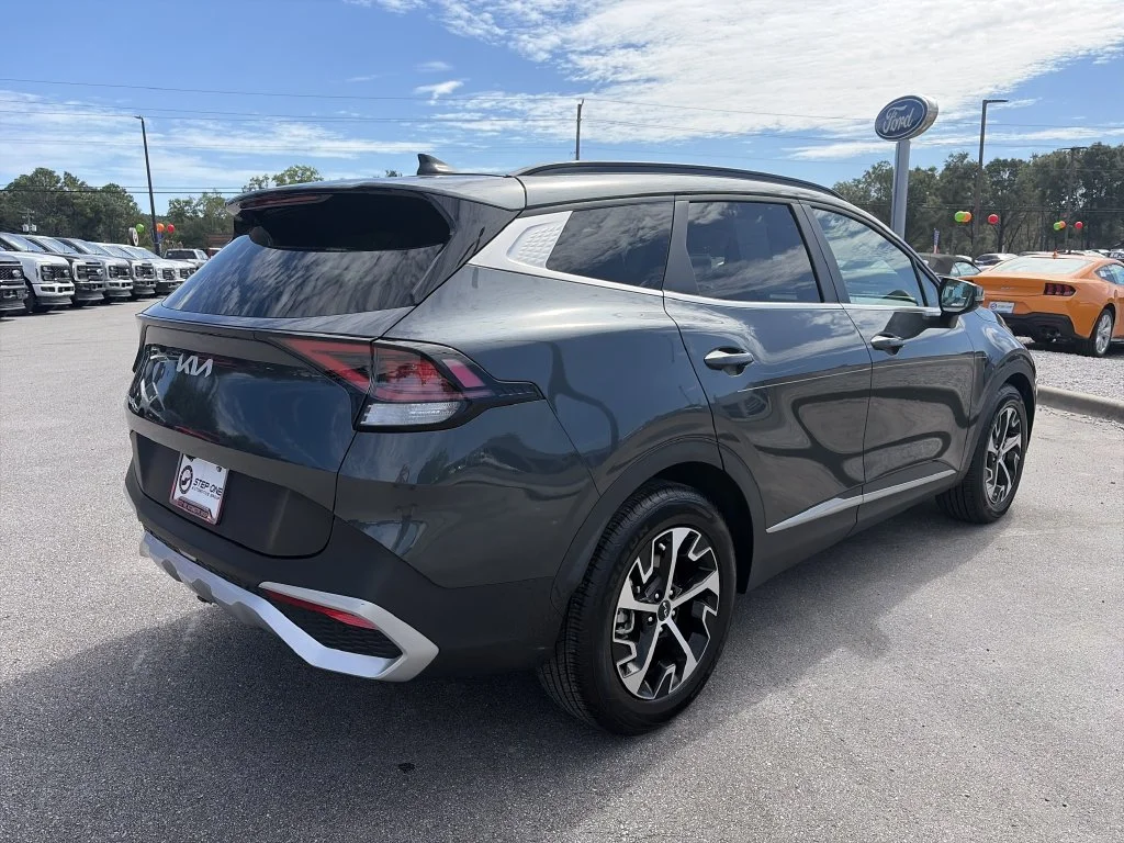 Used 2025 Gray Kia EX image 7