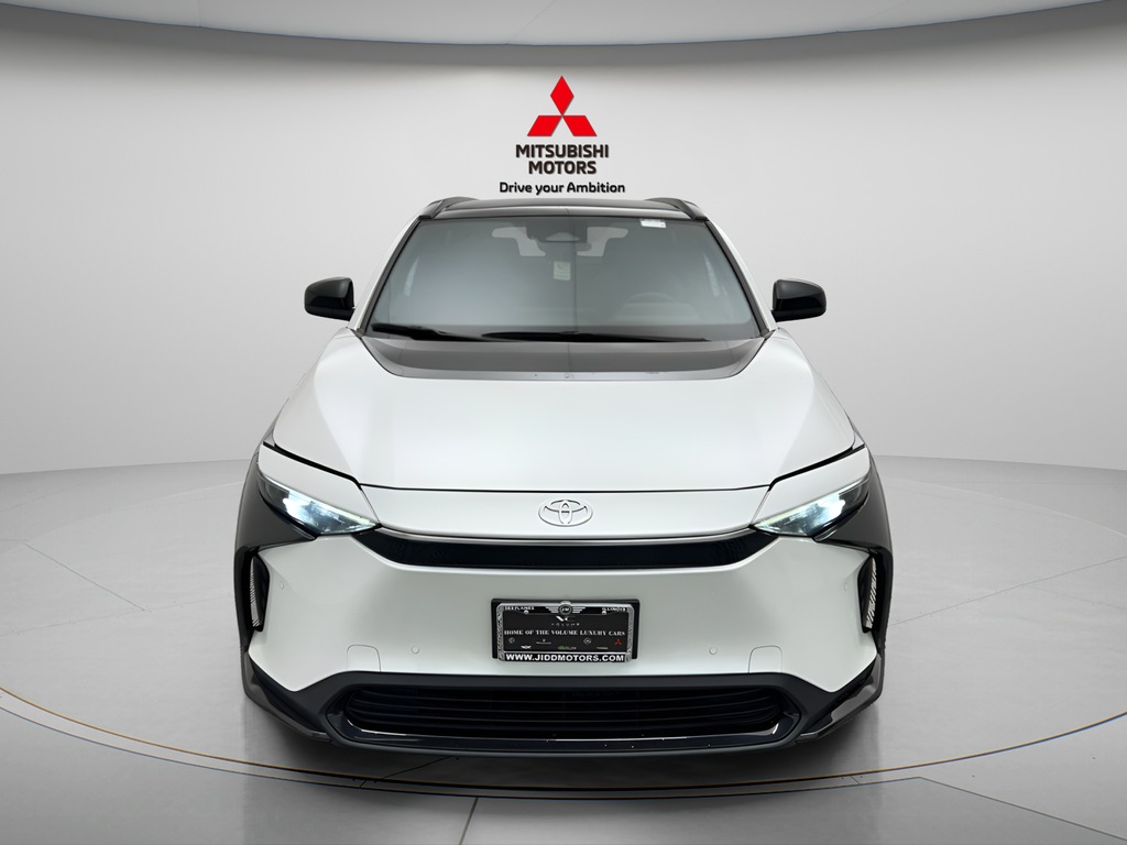 Used 2023 Toyota bZ4X XLE with VIN JTMABACA0PA013554 for sale in Des Plaines, IL