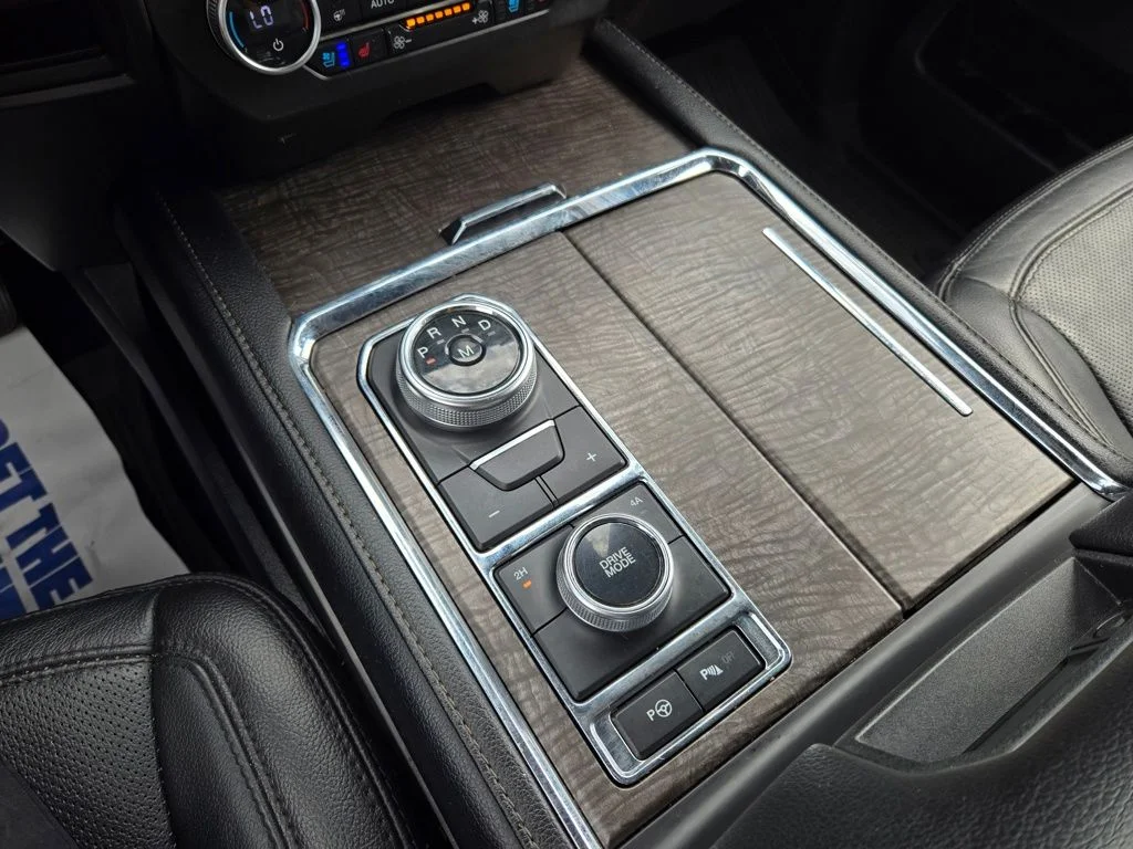 Used 2020 Black Ford Limited image 24