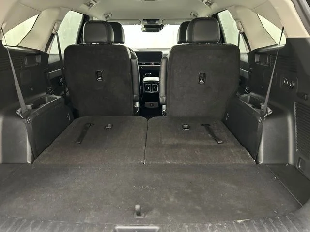Used 2025  Kia EX image 29