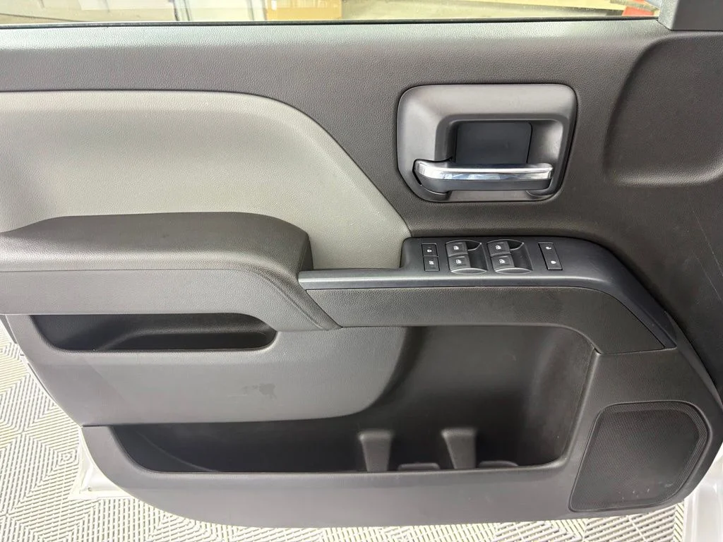Used 2017 White Chevrolet WT image 13