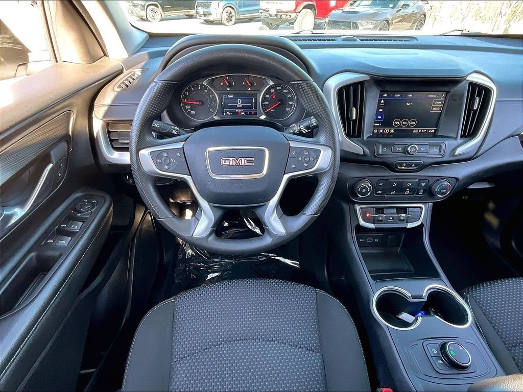 Used 2024 White GMC SLE image 16