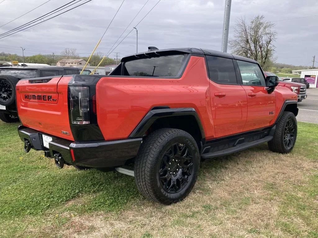 New 2026 Solar Orange GMC 2X image 4