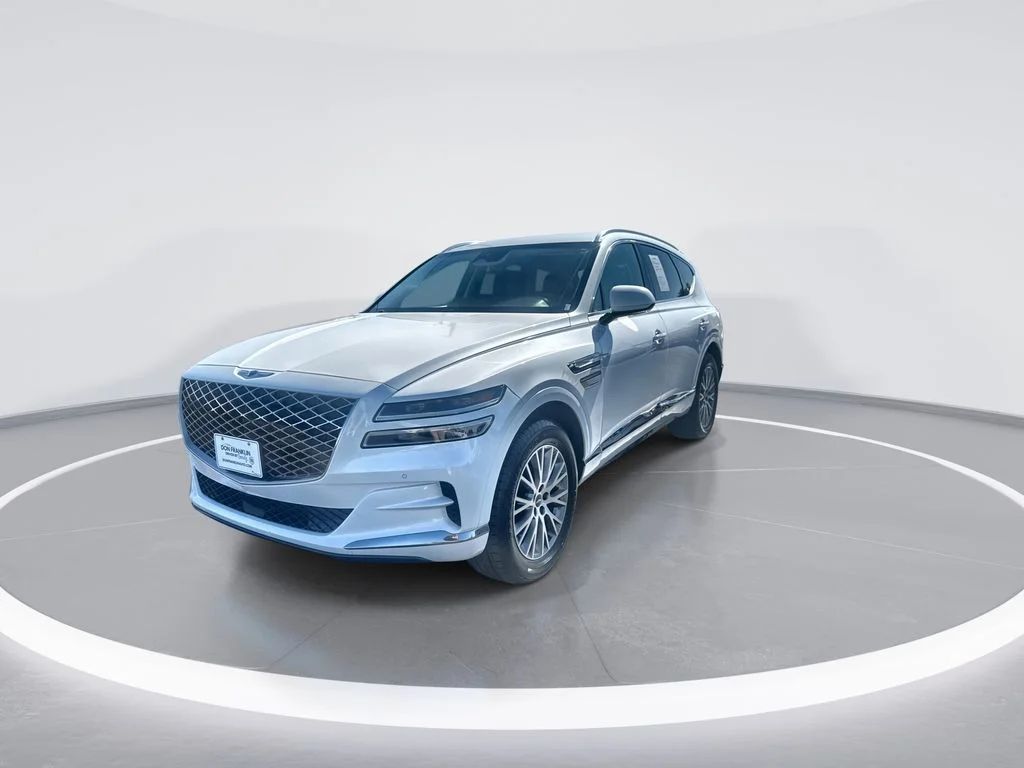 Used 2024 White Genesis 2.5T image 4