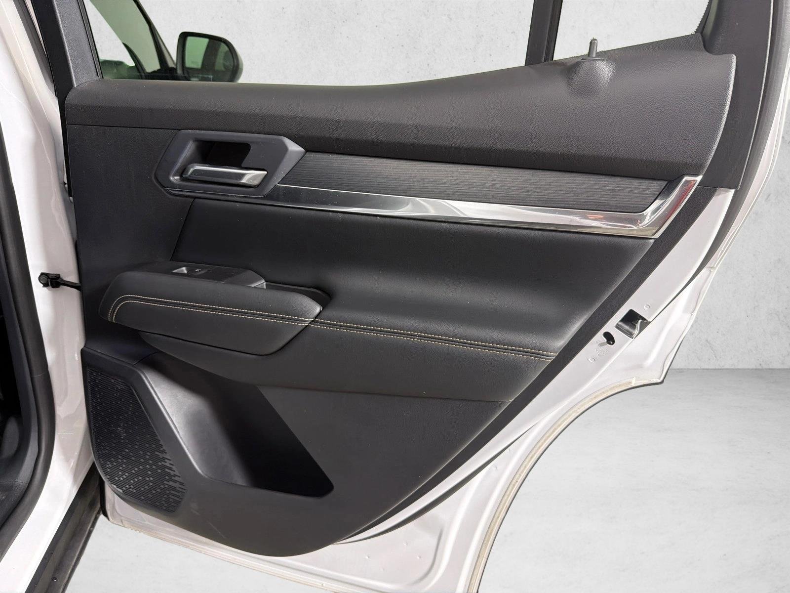 Used 2026 White GMC FWD Elevation image 17