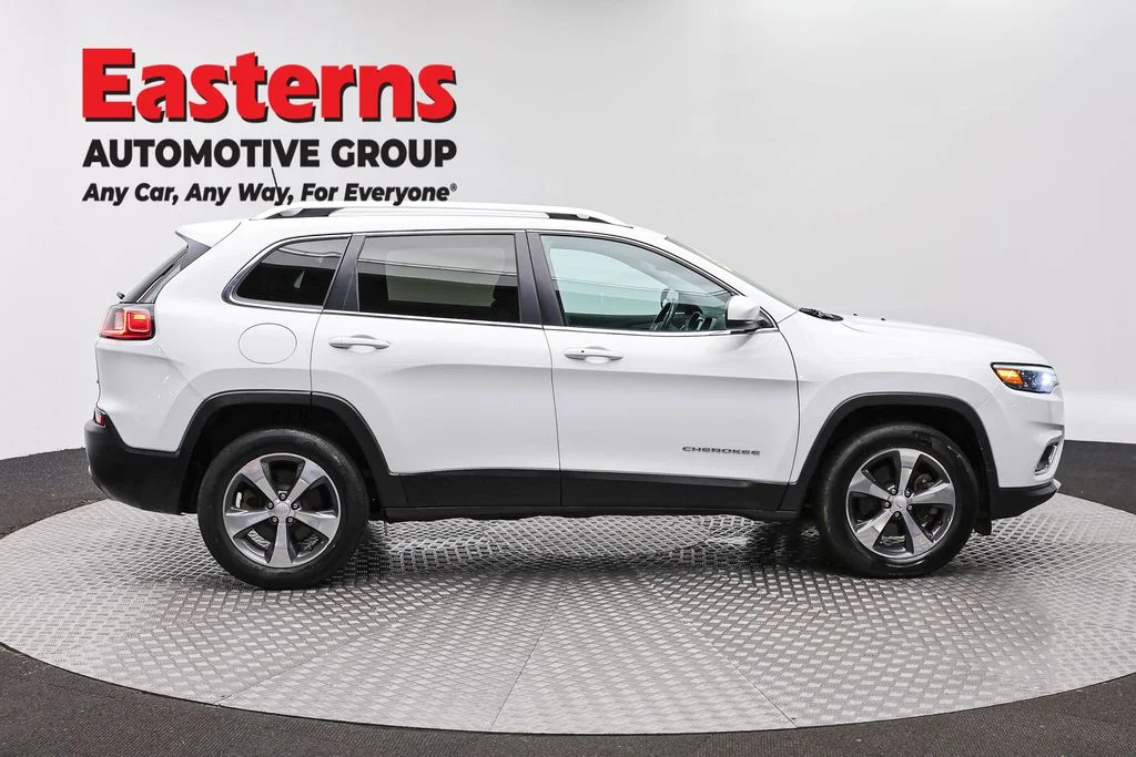 Used 2020 White Jeep Limited image 4