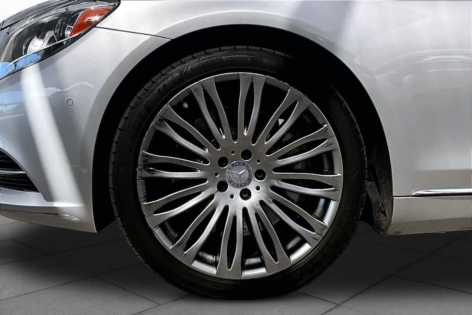 Used 2015 Iridium Silver Metallic Mercedes-Benz S 550 image 11