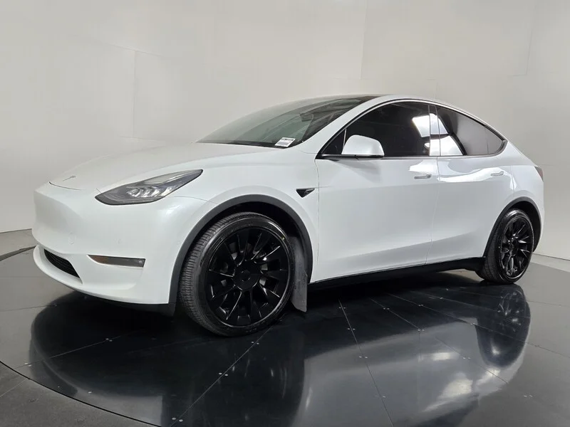 Used 2021 Tesla Model Y Long Range with VIN 5YJYGAEEXMF160046 for sale in Las Vegas, NV