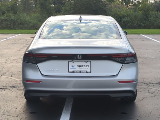 New 2026 Platinum White Pearl Honda LX image 7