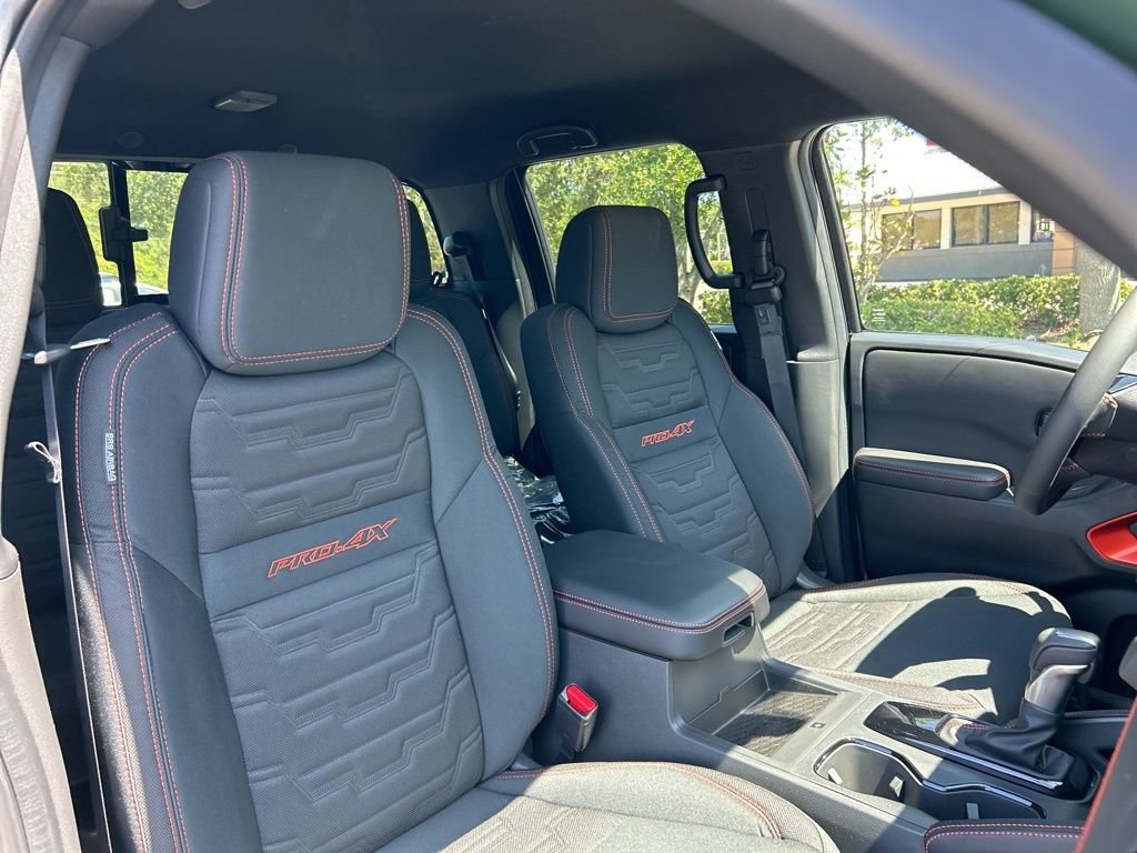 2025 Nissan Frontier PRO-4X - Photo 39