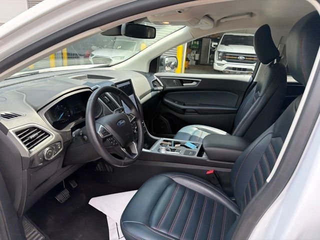 Used 2022 White Ford SEL image 10