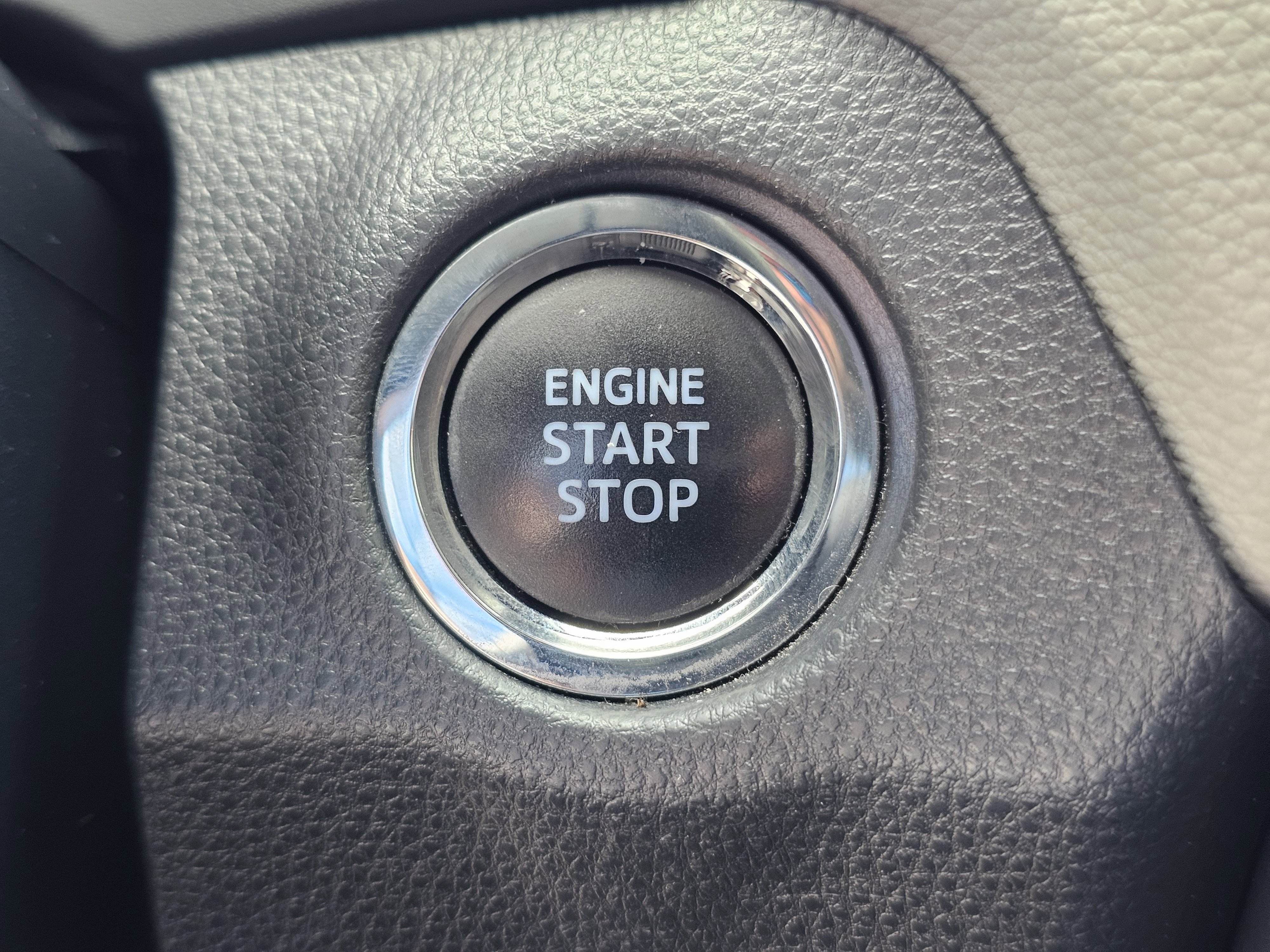 2019 Toyota RAV4 Limited - Photo 25