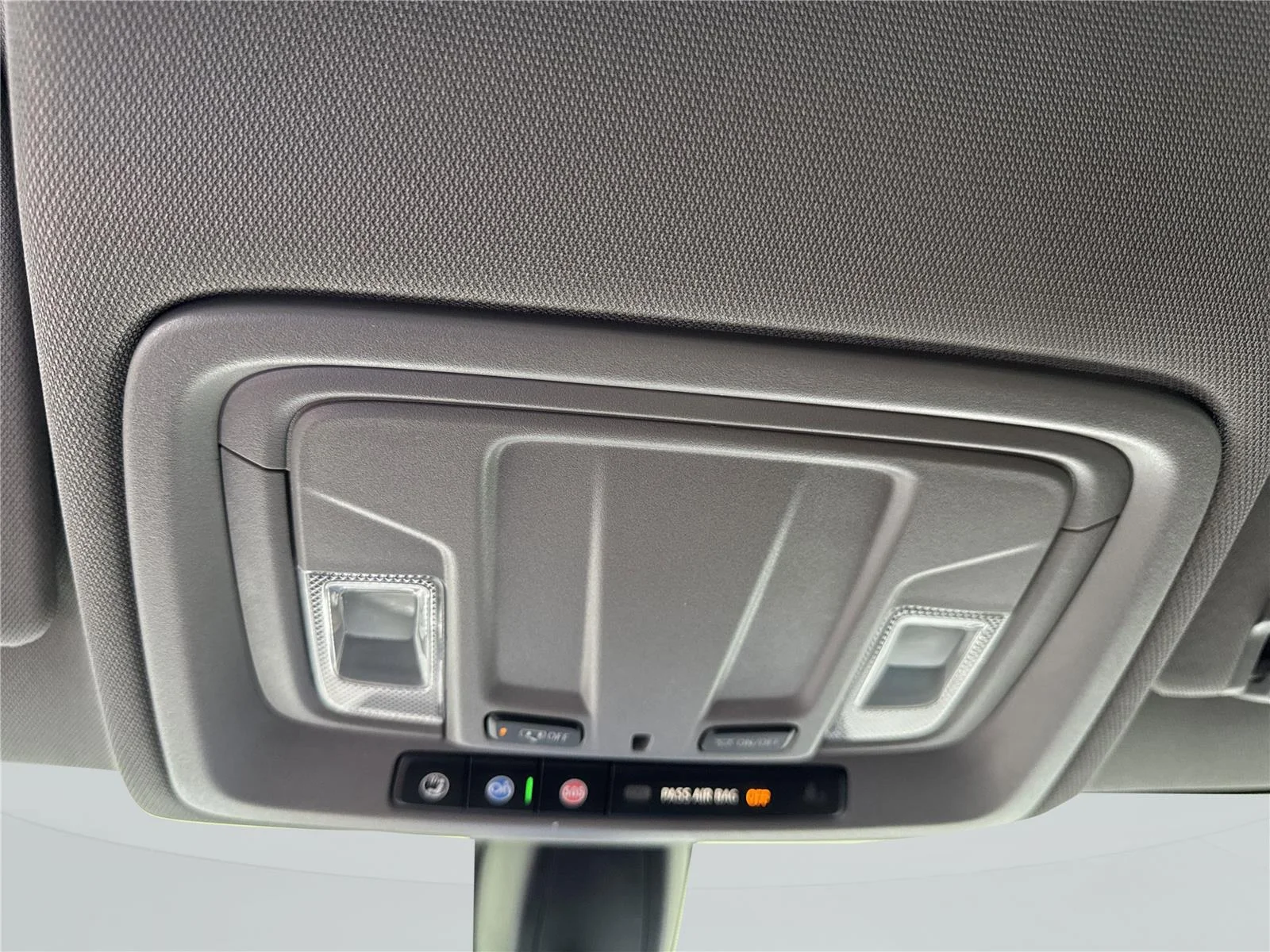 Used 2021 SILVER ICE METALLIC Chevrolet Custom image 29