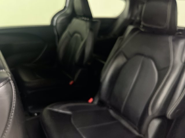 Used 2024 White Chrysler Select S Appearance image 13