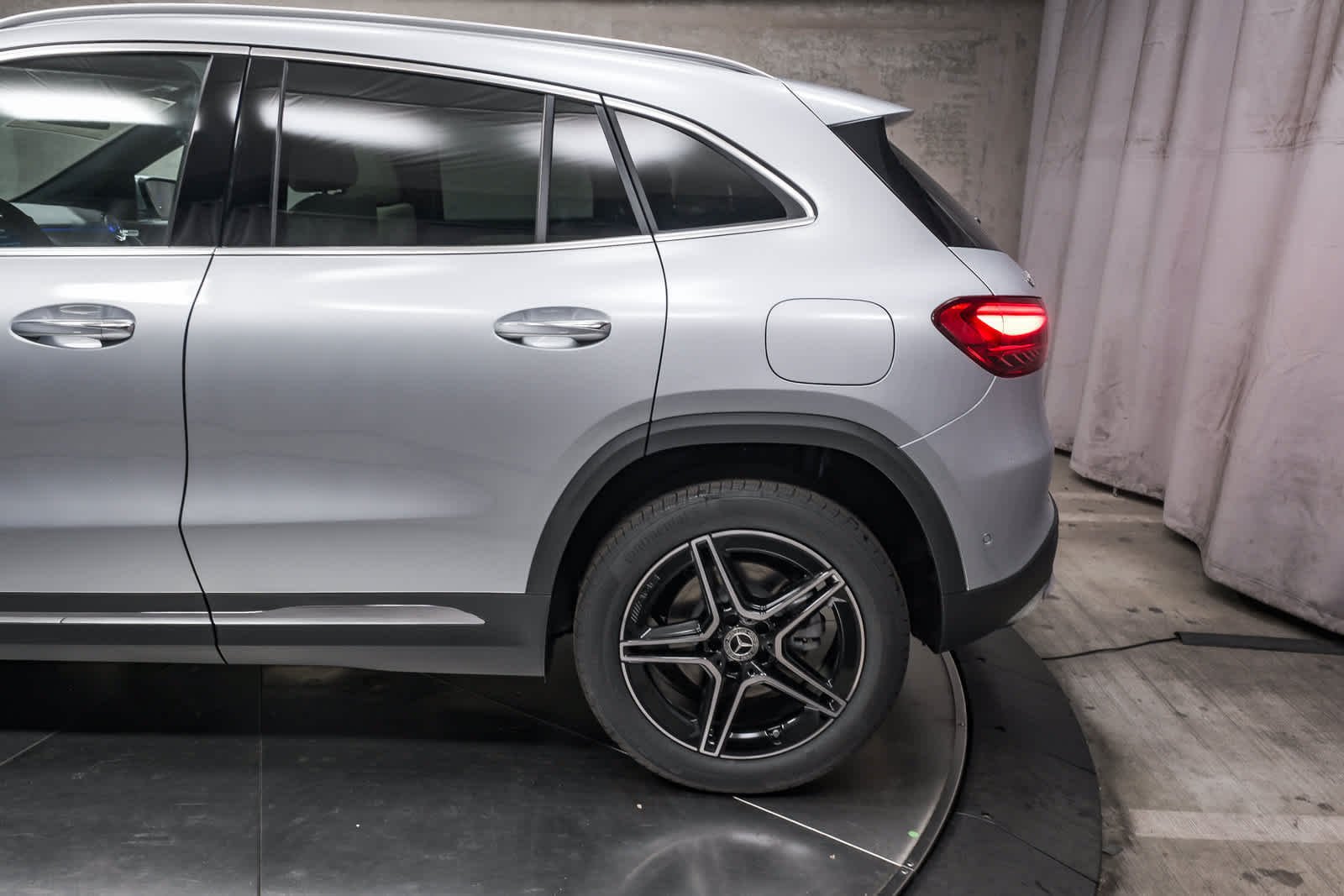 New 2026 Cirrus Silver Metallic Mercedes-Benz GLA 250 image 7