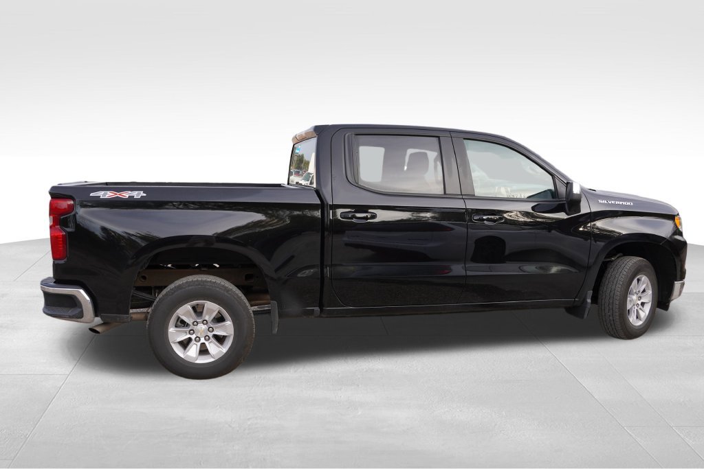 Used 2026 Black Chevrolet LT image 2