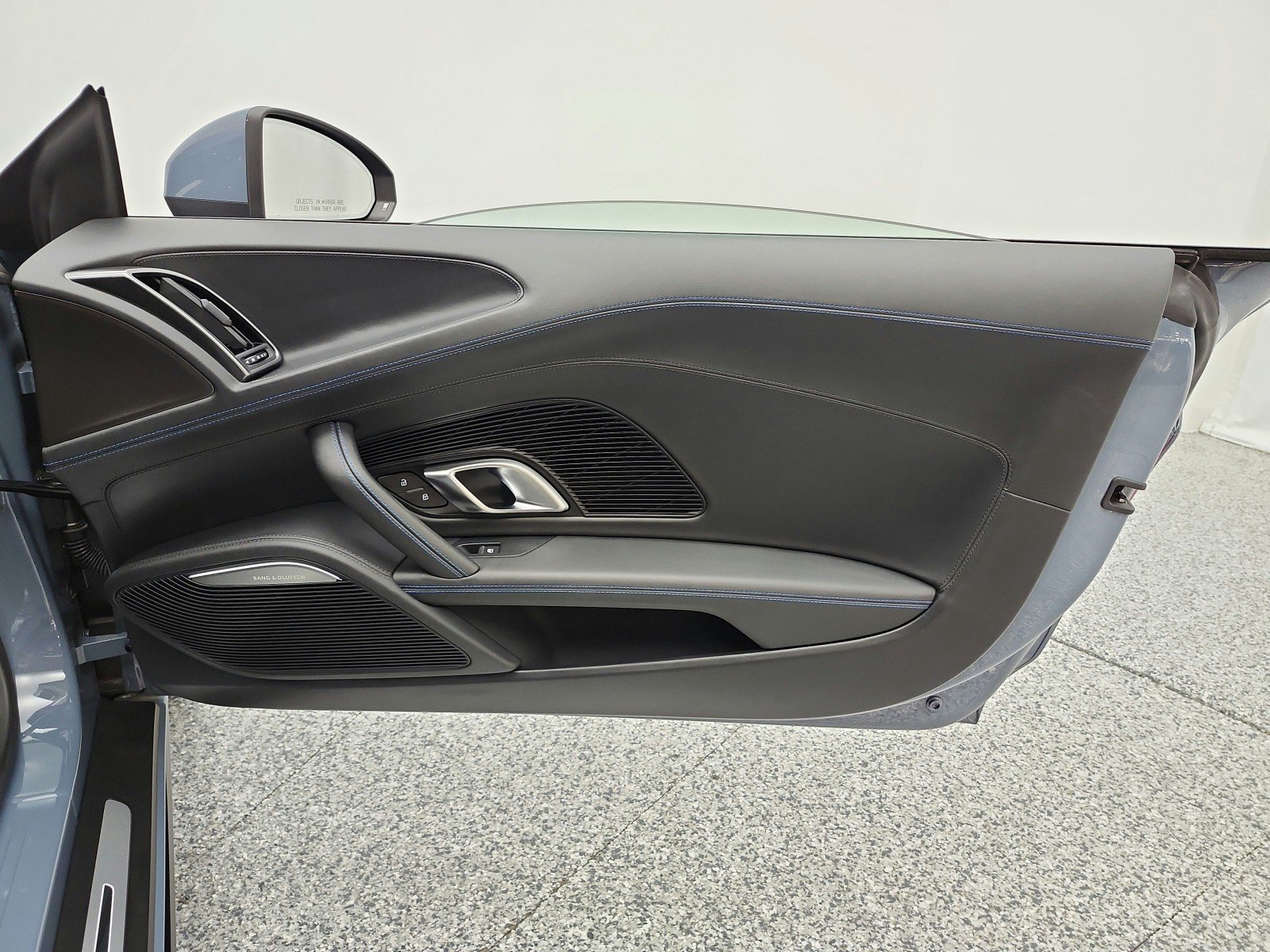 Used 2021 Kemora Gray Metallic Audi V10 image 18