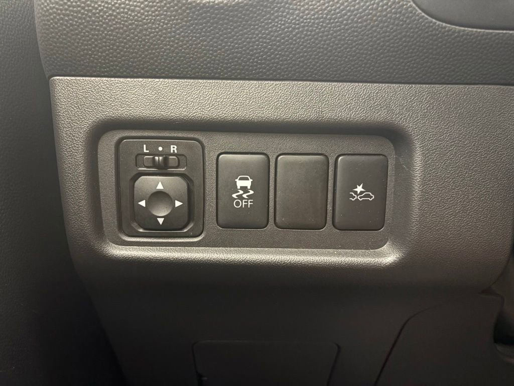 Used 2024 Blue Mitsubishi ES image 24