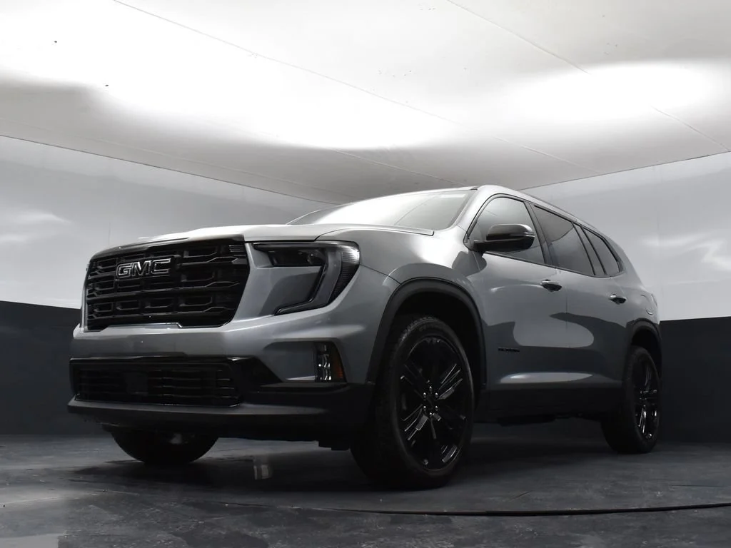 New 2026 Sterling Metallic GMC Elevation image 34