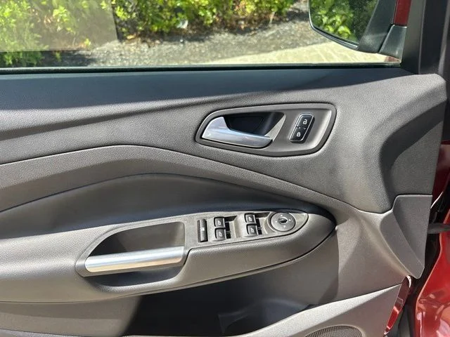Used 2014 Red Ford SE image 14