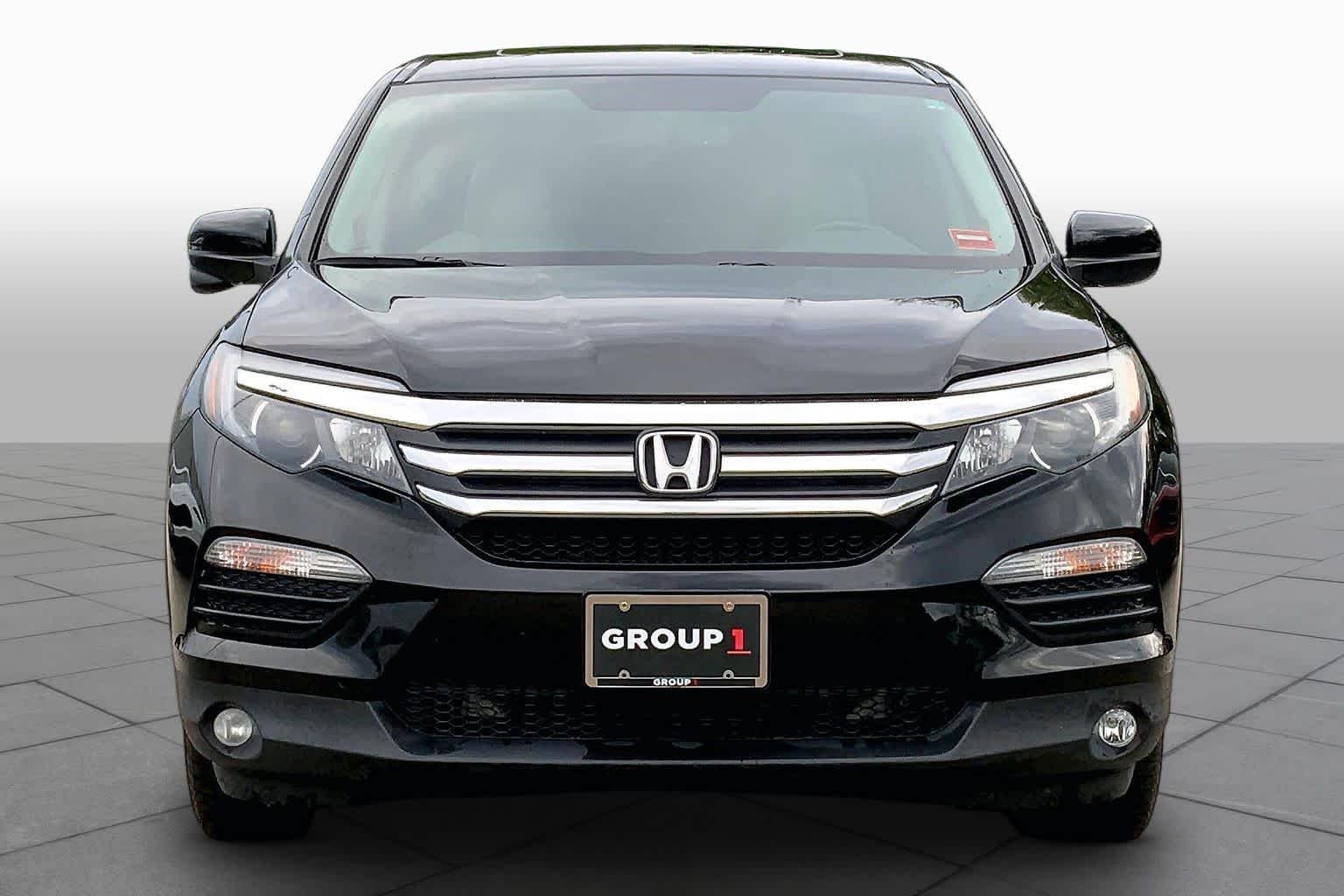 Used 2018 Crystal Black Pearl Honda EX-L image 4