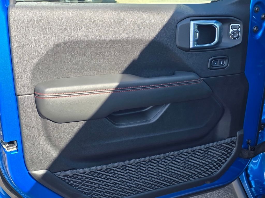 New 2026 Hydro Blue Pearlcoat Jeep Rubicon X image 8