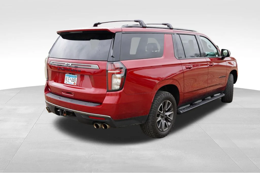 Used 2022 Red Chevrolet Z71 image 3