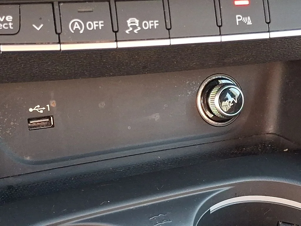 Used 2019 Black Audi Premium Plus image 27