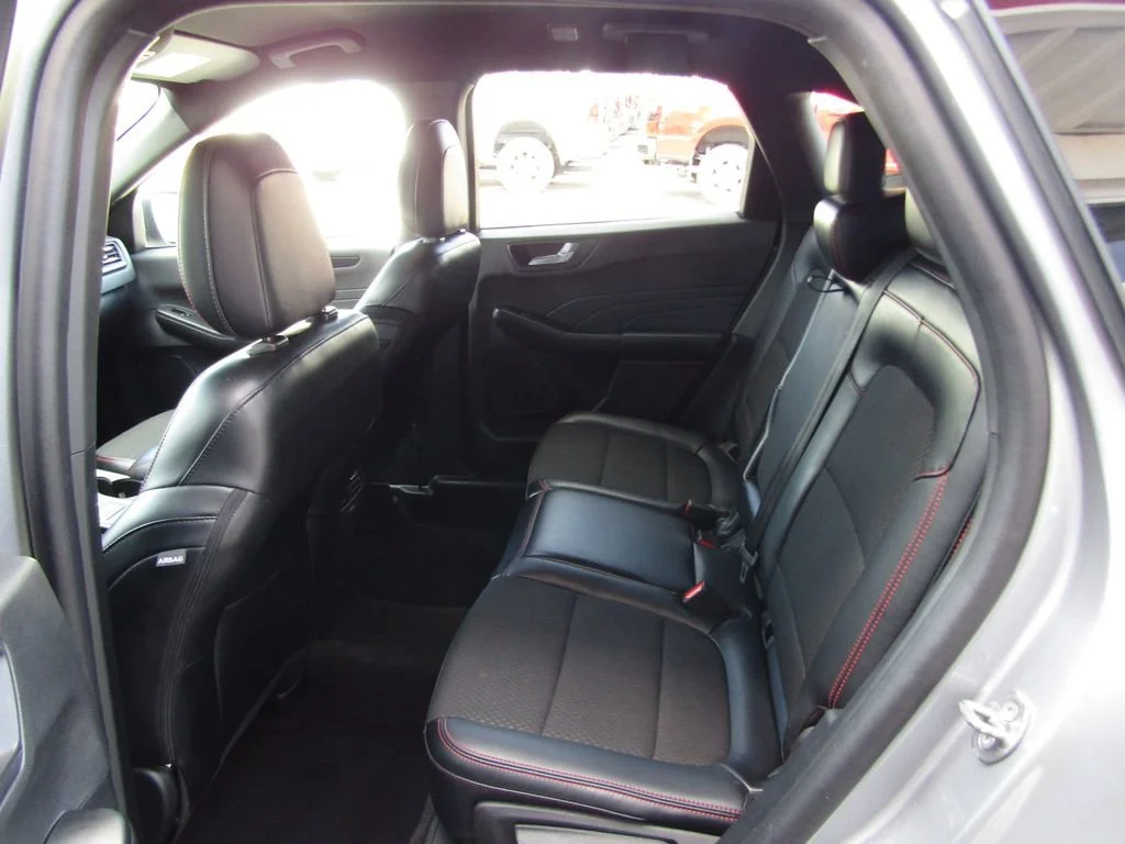 Used 2024  Ford ST-Line image 31
