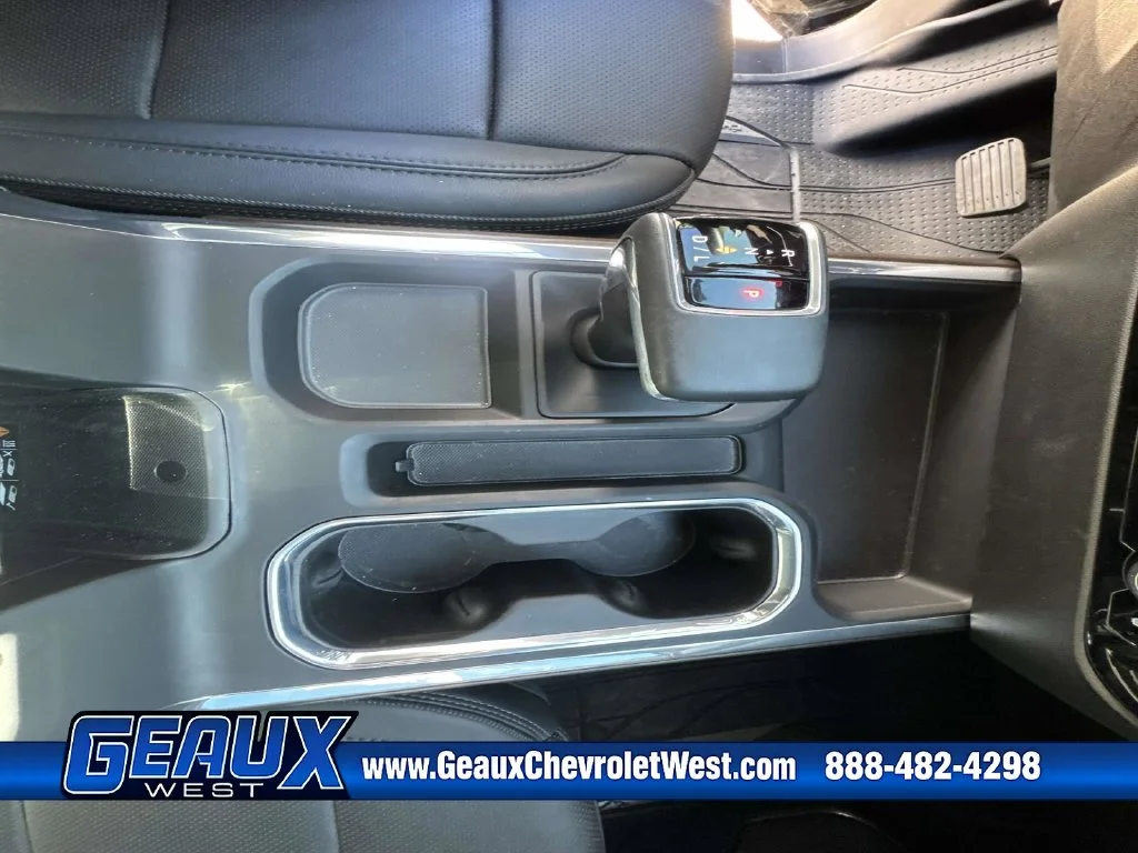 Used 2025 Black Chevrolet High Country image 39