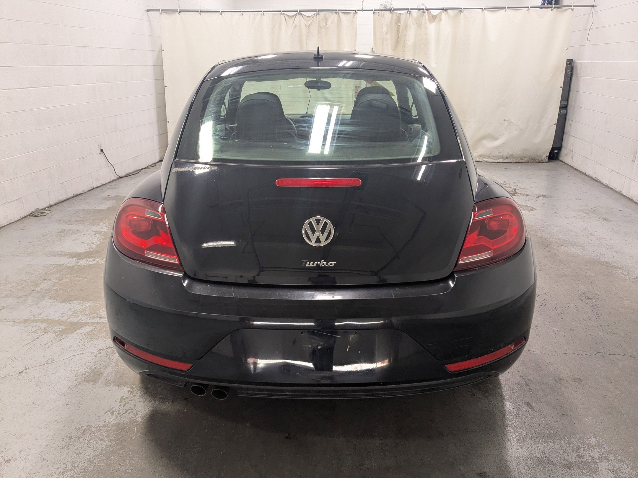 Used 2017 Black Volkswagen 1.8T Classic image 5