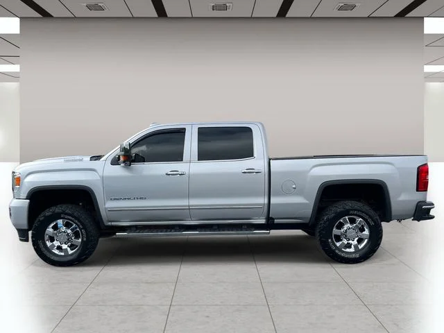 Used 2018 Silver GMC Denali image 8