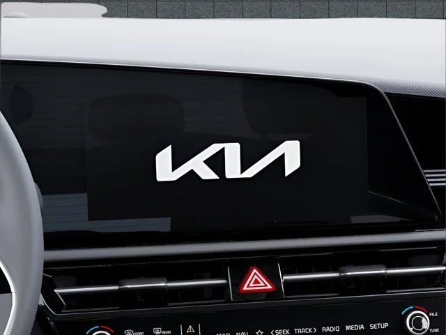 2025 Kia Niro EX Touring - Photo 20