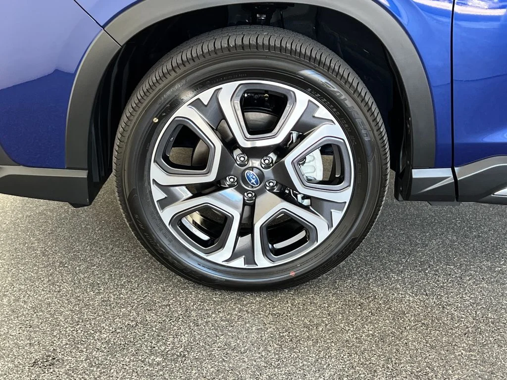 New 2026 SAPPHIRE BLUE PEARL Subaru Limited 7-Passenger image 28