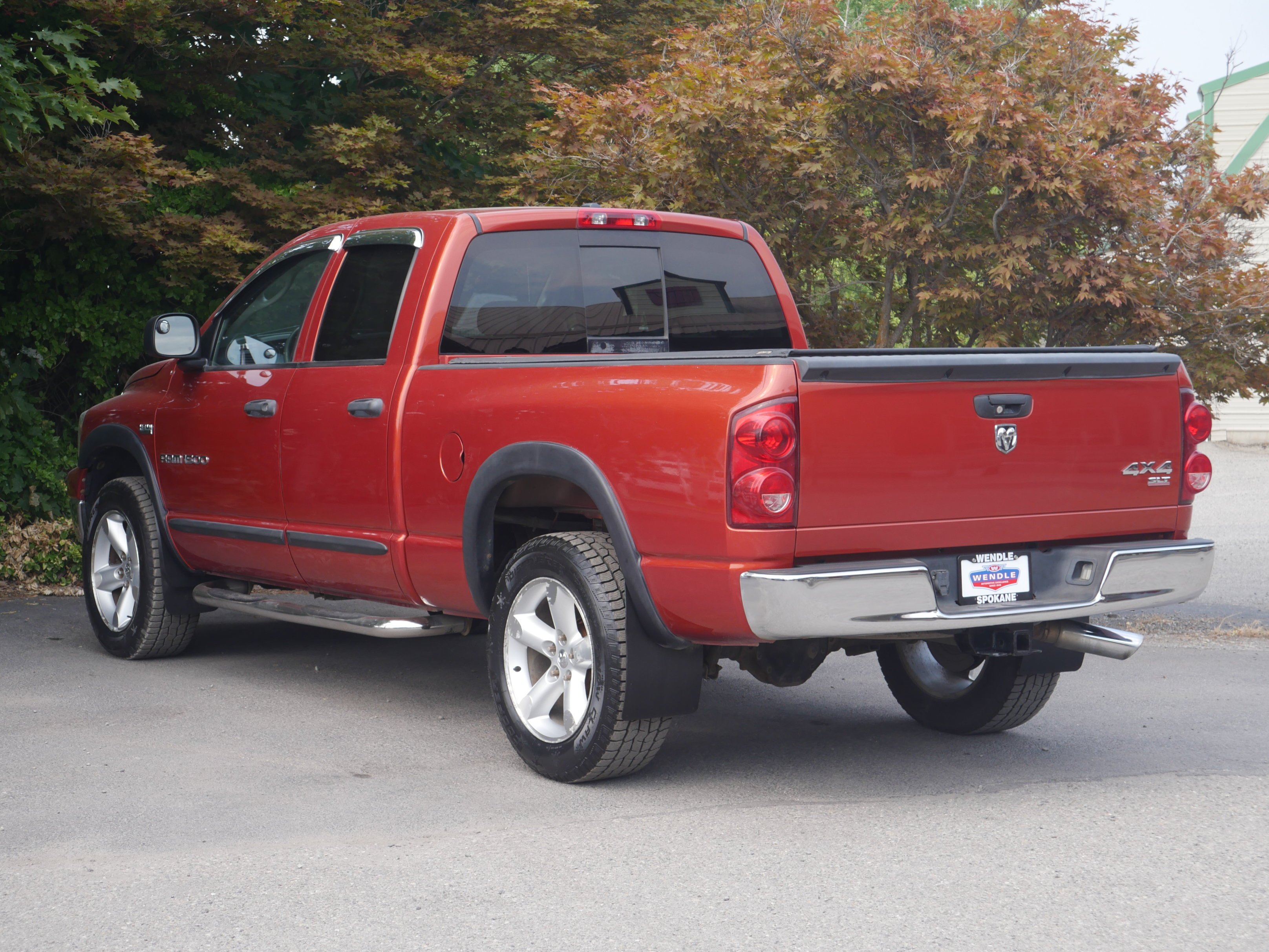 Used 2007 Sunburst Orange Pearl Dodge SLT image 10