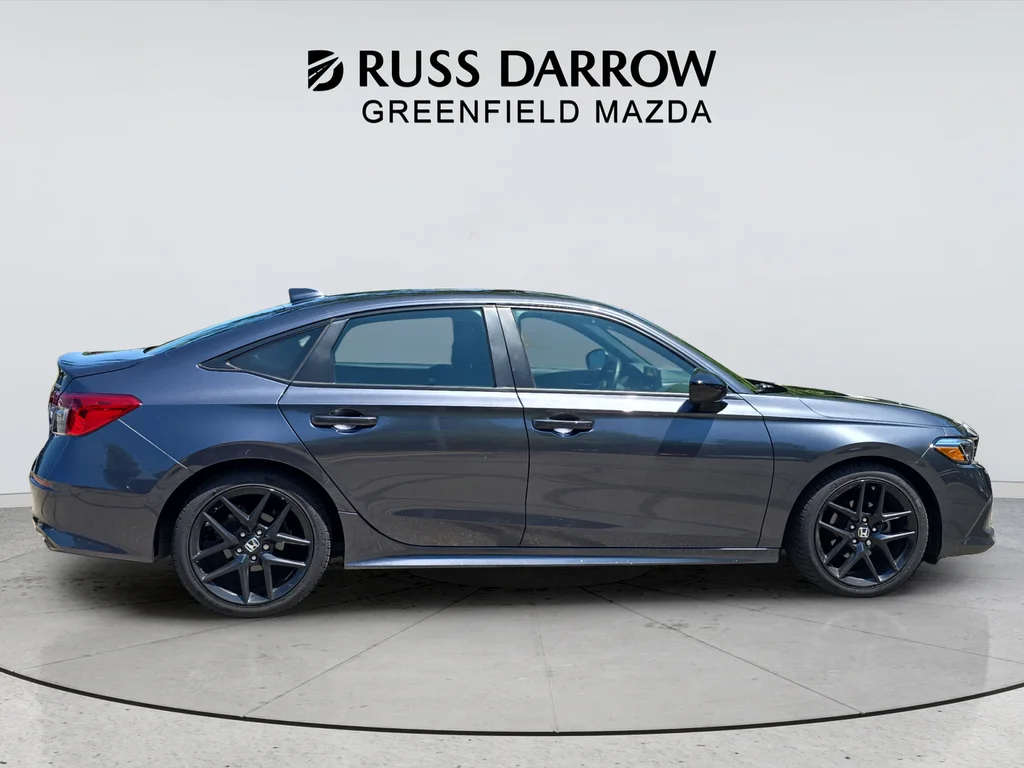 Used 2022  Honda Sport image 6