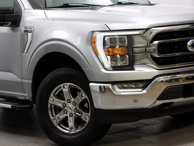 Used 2022 Silver Ford XLT image 4
