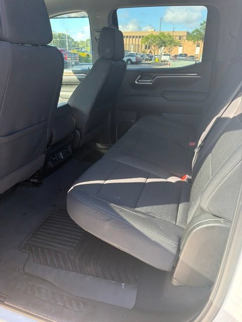 Certified Used 2025 Summit White Chevrolet LT image 3