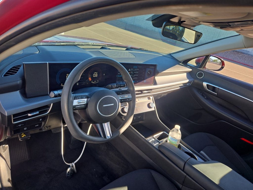 Used 2024 Red Hyundai SEL image 6