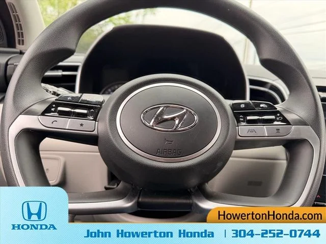 Used 2024 Black Hyundai SEL image 17