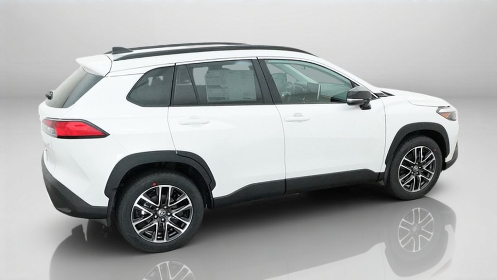 New 2026 Wind Chill Pearl Toyota XLE image 38