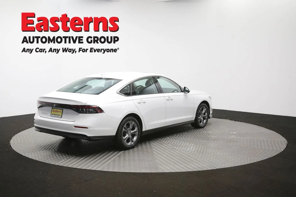 Used 2023 White Honda EX image 43